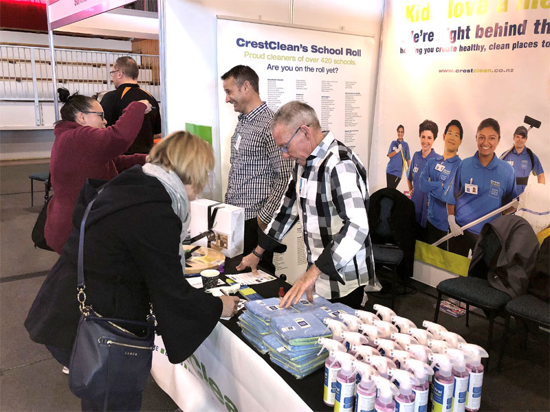 CrestClean personnel Jan Lichtwark and Bill Douglas were kept busy with enquiries at the Rotorua conference.